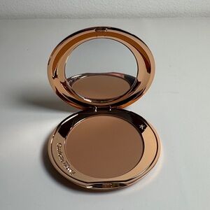 Airbrush Flawless Finish Blurring & Setting Powder in Deep #4 *NEW IN BOX*